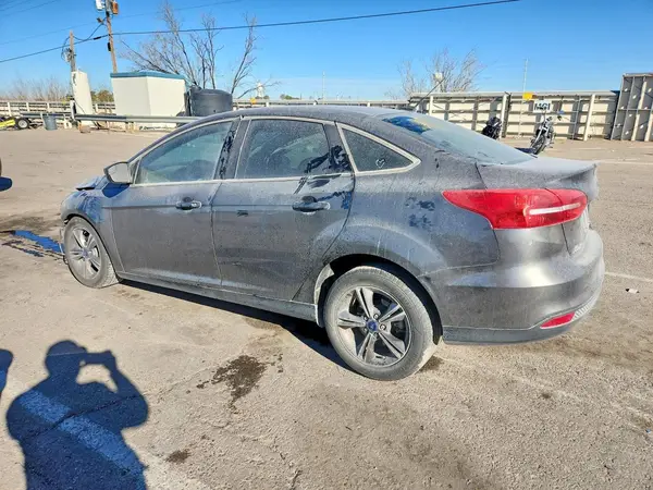 1FADP3FE8JL287840 2018 FORD FOCUS - Image 2