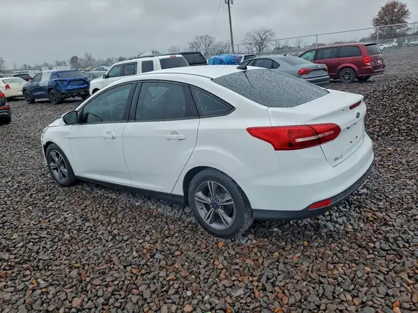 1FADP3FE8JL301462 2018 FORD FOCUS - Image 2