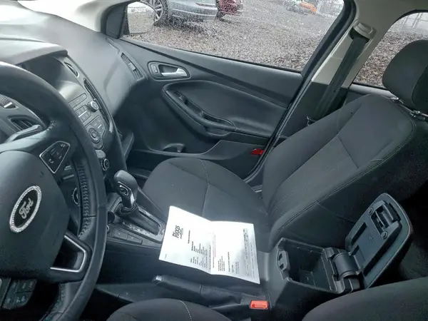 1FADP3FE8JL301462 2018 FORD FOCUS - Image 8