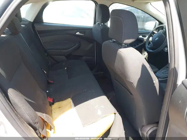 1FADP3FE8JL304412 2018 FORD FOCUS - Image 8