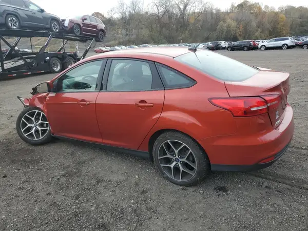 1FADP3FE8JL318441 2018 FORD FOCUS - Image 2