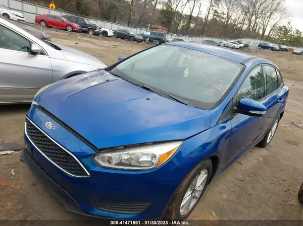 1FADP3FE8JL318861 2018 FORD FOCUS - Image 2