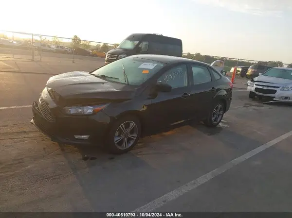 1FADP3FE8JL320948 2018 FORD FOCUS - Image 2