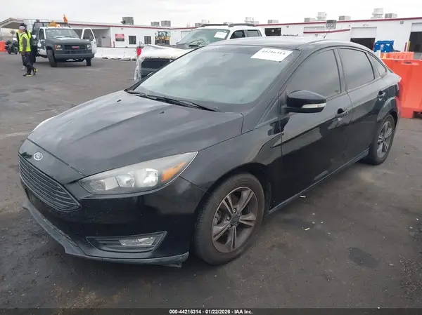 1FADP3FE9GL216073 2016 FORD FOCUS - Image 2