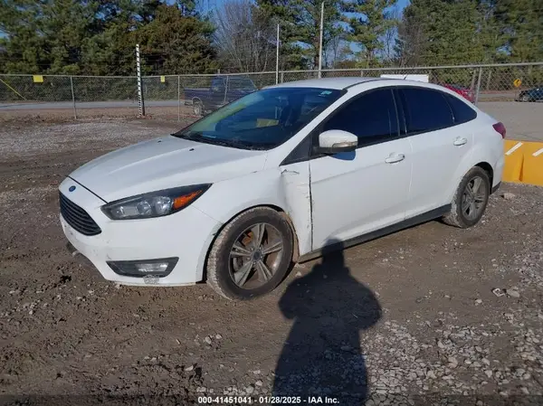 1FADP3FE9GL399281 2016 FORD FOCUS - Image 2