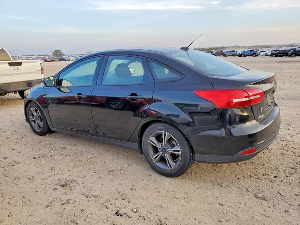 1FADP3FE9GL406892 2016 FORD FOCUS - Image 2