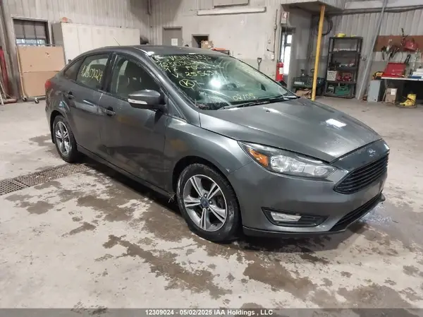 1FADP3FE9HL255697 2017 FORD FOCUS - Image 1