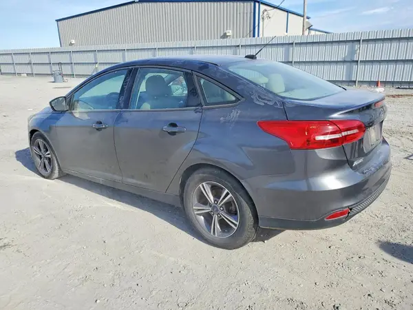 1FADP3FE9HL269504 2017 FORD FOCUS - Image 2