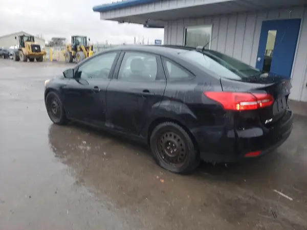1FADP3FE9HL281071 2017 FORD FOCUS - Image 2