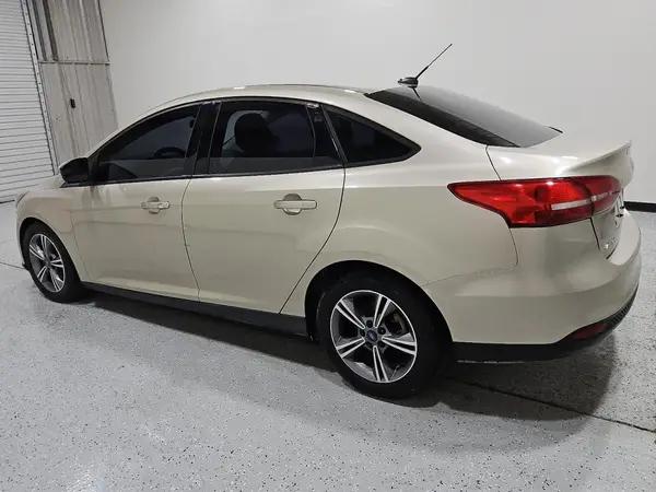 1FADP3FE9HL294337 2017 FORD FOCUS - Image 2