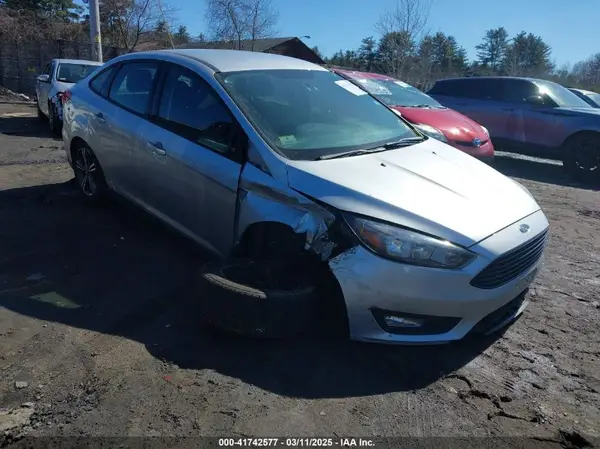 1FADP3FE9HL305403 2017 FORD FOCUS - Image 1