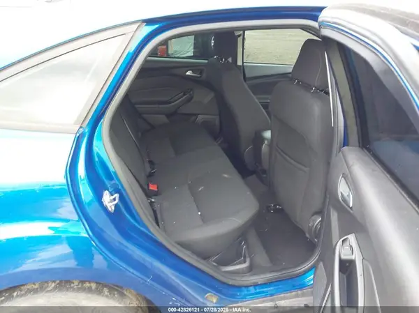 1FADP3FE9JL210409 2018 FORD FOCUS - Image 8