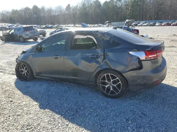 1FADP3FE9JL214458 2018 FORD FOCUS - Image 2