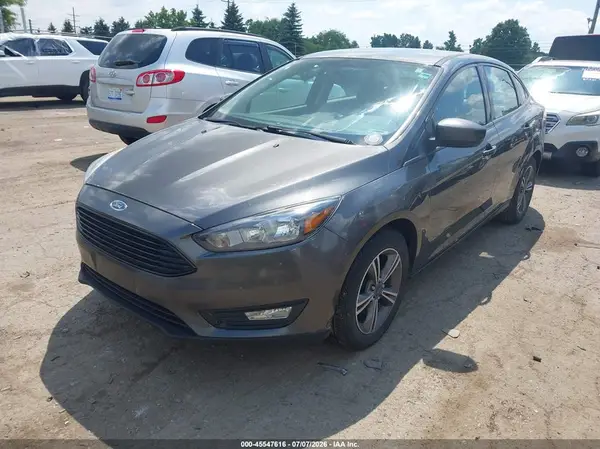 1FADP3FE9JL228960 2018 FORD FOCUS - Image 2