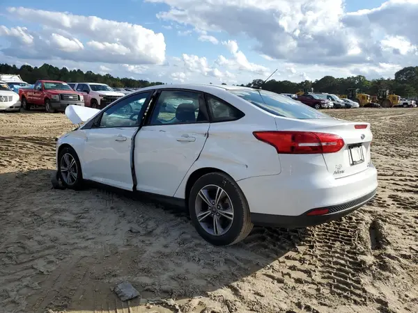 1FADP3FE9JL238968 2018 FORD FOCUS - Image 2