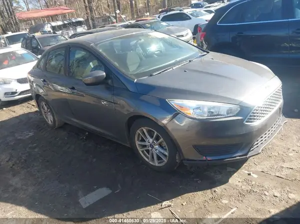 1FADP3FE9JL242695 2018 FORD FOCUS - Image 1