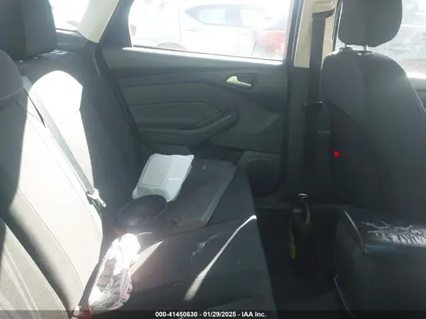 1FADP3FE9JL242695 2018 FORD FOCUS - Image 8