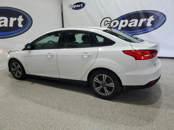1FADP3FE9JL244737 2018 FORD FOCUS - Image 2