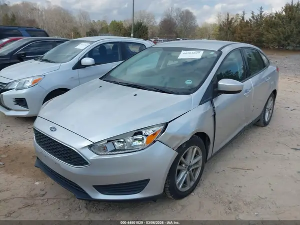 1FADP3FE9JL283764 2018 FORD FOCUS - Image 2