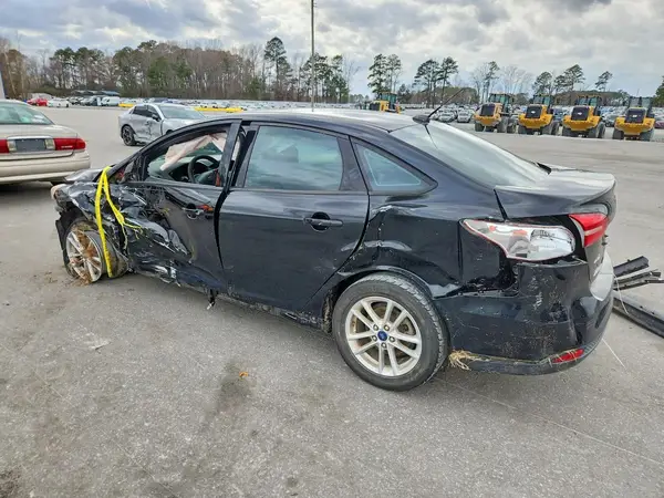 1FADP3FE9JL284574 2018 FORD FOCUS - Image 2