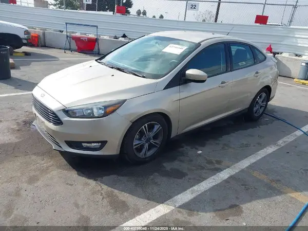 1FADP3FE9JL288060 2018 FORD FOCUS - Image 2