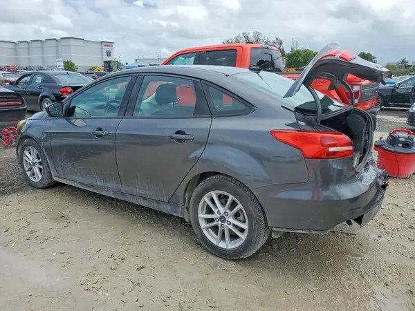 1FADP3FE9JL325317 2018 FORD FOCUS - Image 2