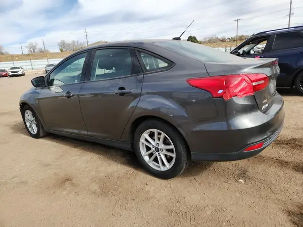 1FADP3FE9JL325754 2018 FORD FOCUS - Image 2
