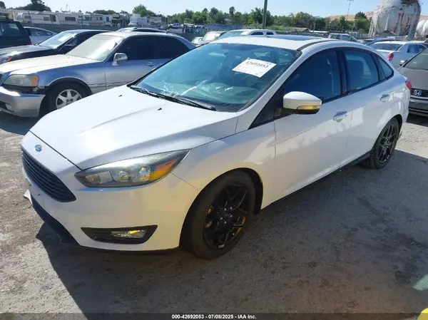 1FADP3FEXGL276105 2016 FORD FOCUS - Image 2