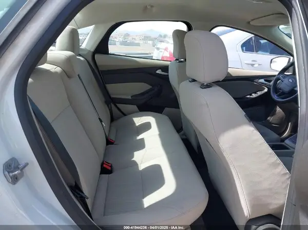 1FADP3FEXGL362756 2016 FORD FOCUS - Image 8
