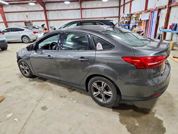 1FADP3FEXGL377435 2016 FORD FOCUS - Image 2