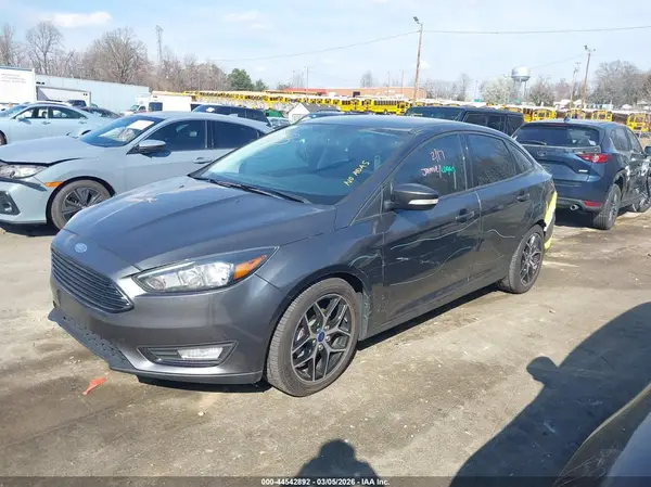 1FADP3FEXHL266207 2017 FORD FOCUS - Image 2