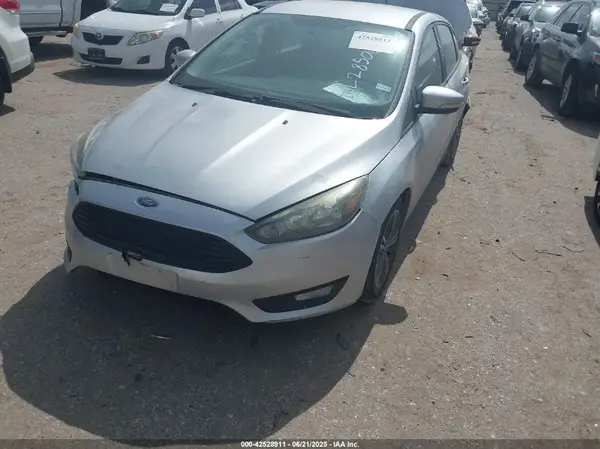 1FADP3FEXHL285064 2017 FORD FOCUS - Image 2