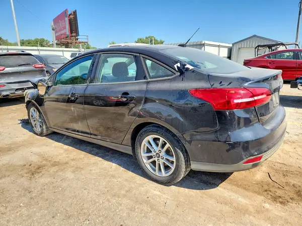 1FADP3FEXJL211780 2018 FORD FOCUS - Image 2