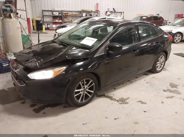 1FADP3FEXJL215232 2018 FORD FOCUS - Image 2