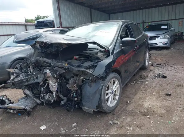 1FADP3FEXJL229664 2018 FORD FOCUS - Image 2