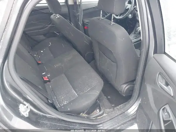 1FADP3FEXJL233942 2018 FORD FOCUS - Image 8