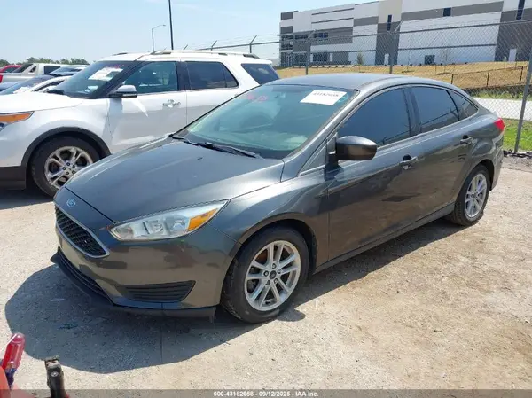 1FADP3FEXJL259568 2018 FORD FOCUS - Image 2