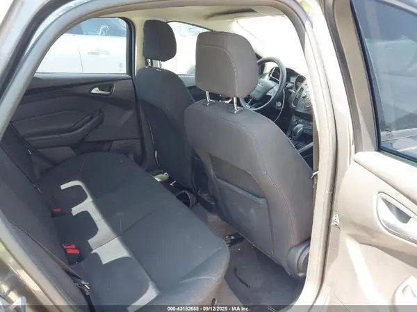 1FADP3FEXJL259568 2018 FORD FOCUS - Image 8