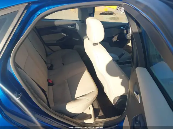 1FADP3FEXJL274944 2018 FORD FOCUS - Image 8