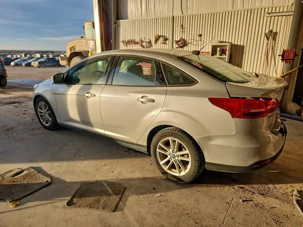 1FADP3FEXJL277875 2018 FORD FOCUS - Image 2