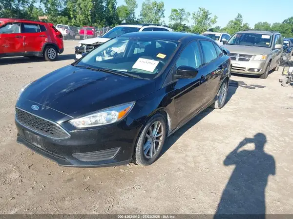 1FADP3FEXJL286396 2018 FORD FOCUS - Image 2