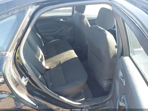 1FADP3FEXJL286396 2018 FORD FOCUS - Image 8