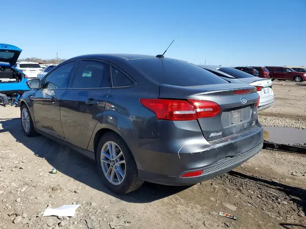 1FADP3FEXJL302581 2018 FORD FOCUS - Image 2