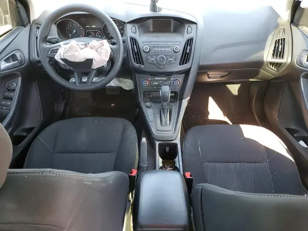 1FADP3FEXJL302581 2018 FORD FOCUS - Image 8
