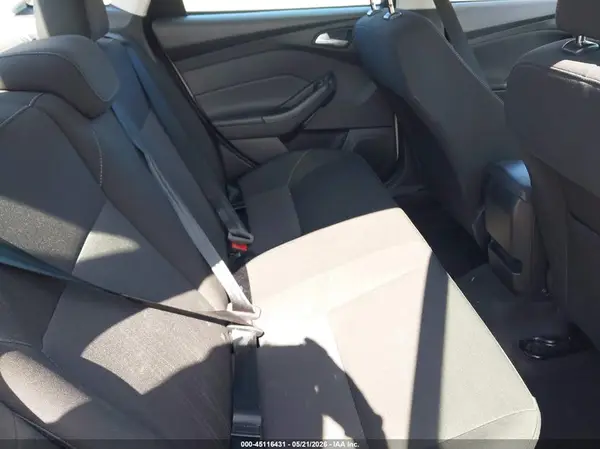 1FADP3FEXJL308106 2018 FORD FOCUS - Image 8