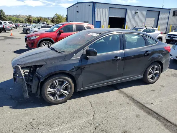 1FADP3FEXJL323012 2018 FORD FOCUS - Image 1