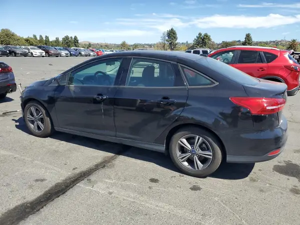 1FADP3FEXJL323012 2018 FORD FOCUS - Image 2