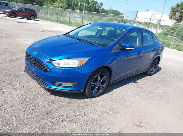 1FADP3FEXJL332602 2018 FORD FOCUS - Image 2