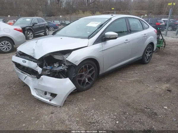 1FADP3H20HL209209 2017 FORD FOCUS - Image 2