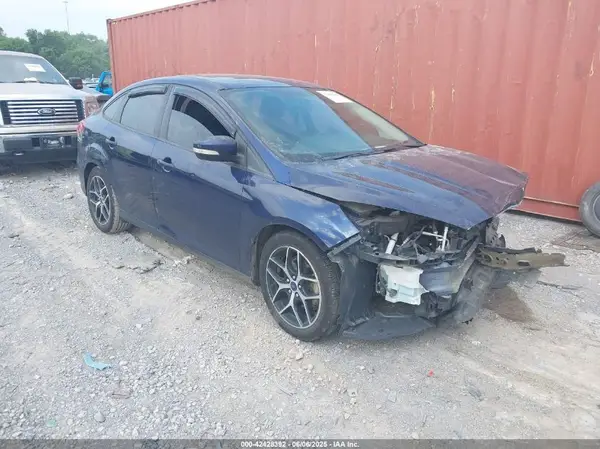 1FADP3H20HL241674 2017 FORD FOCUS - Image 1